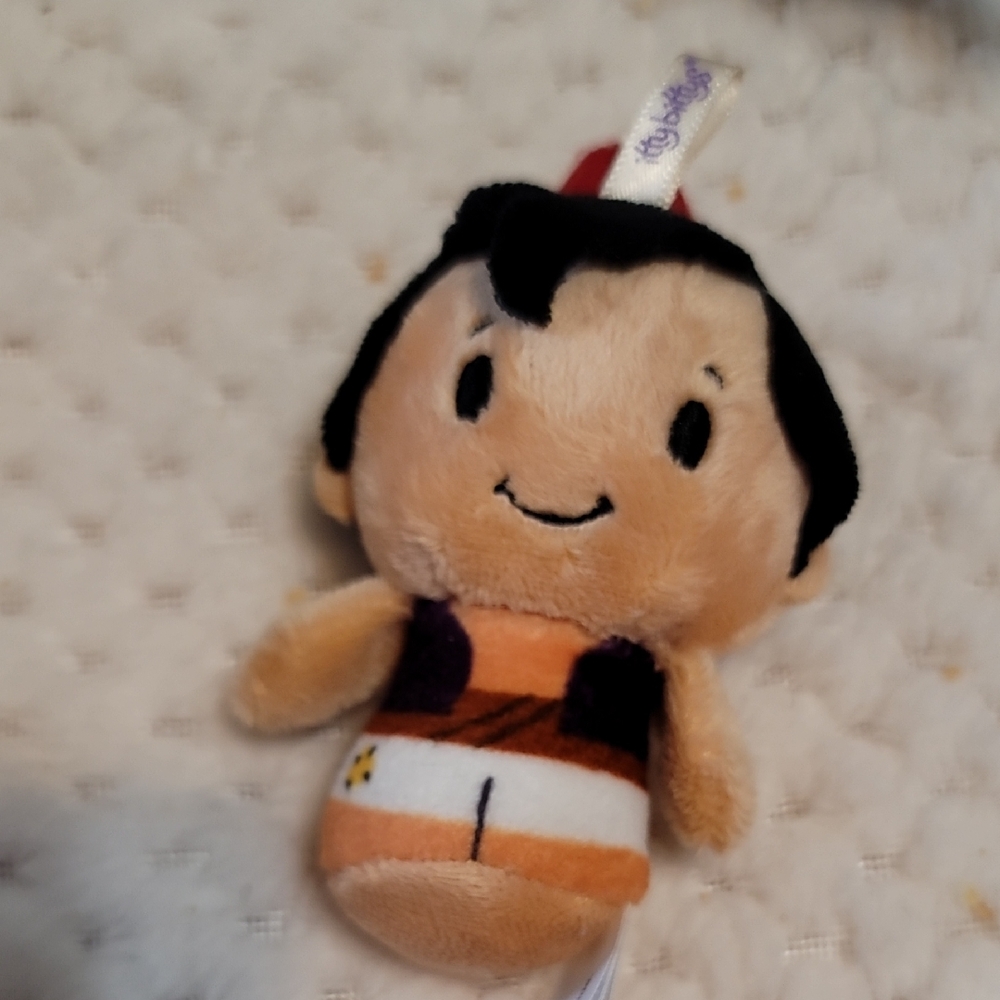 Itty Bitty Toes Plush Toy - Hallmark Disney's Aladdin